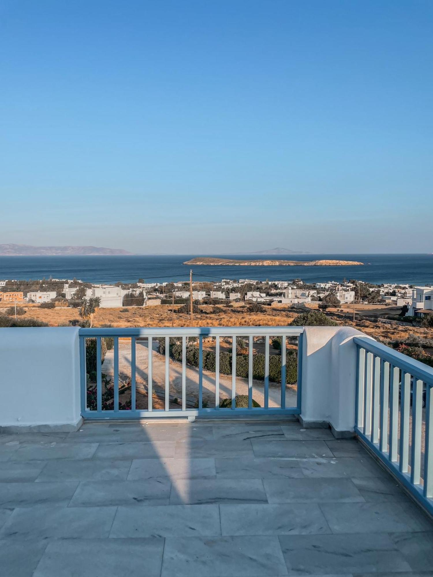 Yaleena Residences Drios Exterior photo